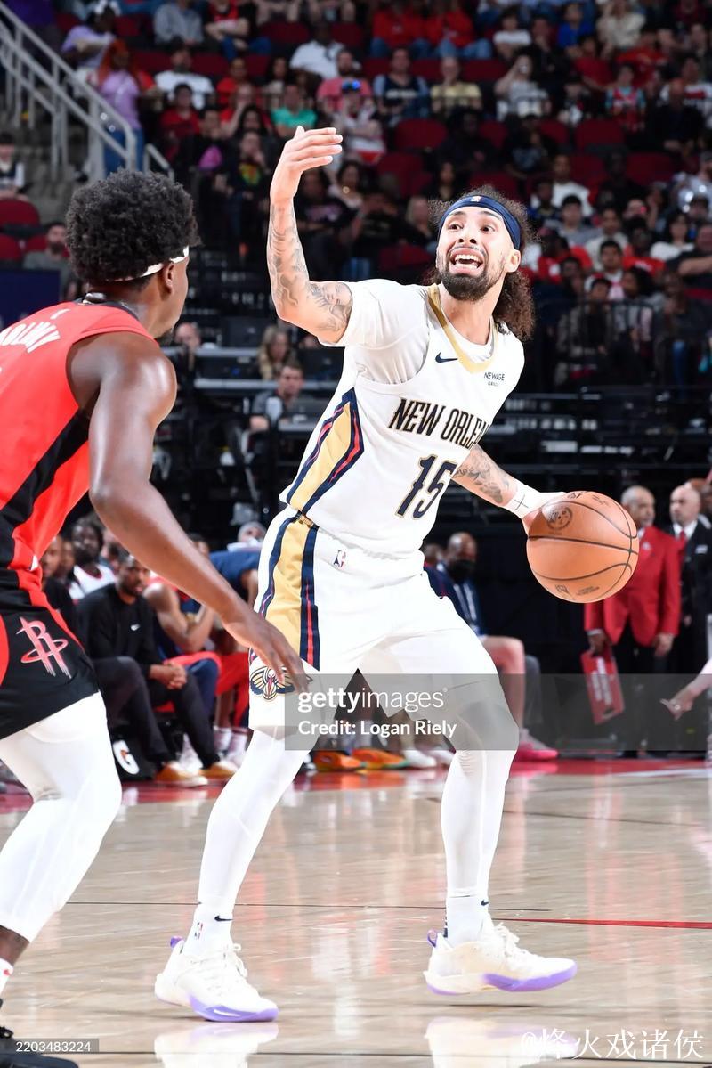 锡安34+10鹈鹕力克步行者 国王送老鹰4连败 锡安34+10鹈鹕力克步行者 国王送老鹰4连败